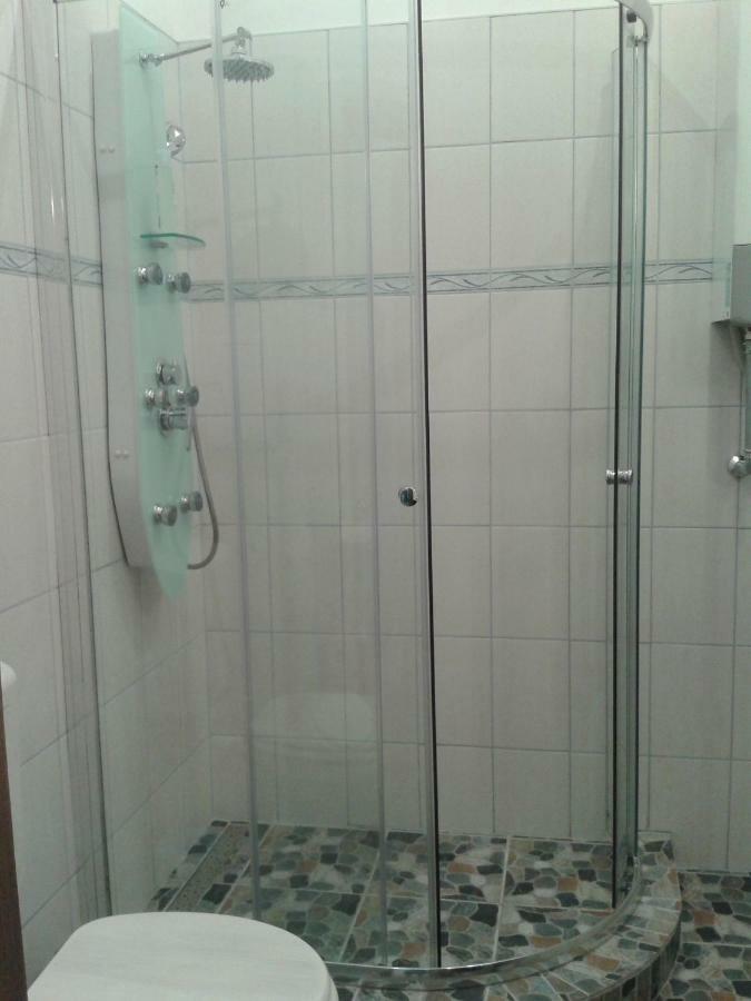 Lily Apartman Budapeste Exterior foto